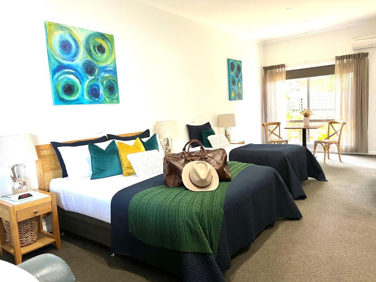 Coastal Waters Motor Inn Lakes Entrance Esterno foto
