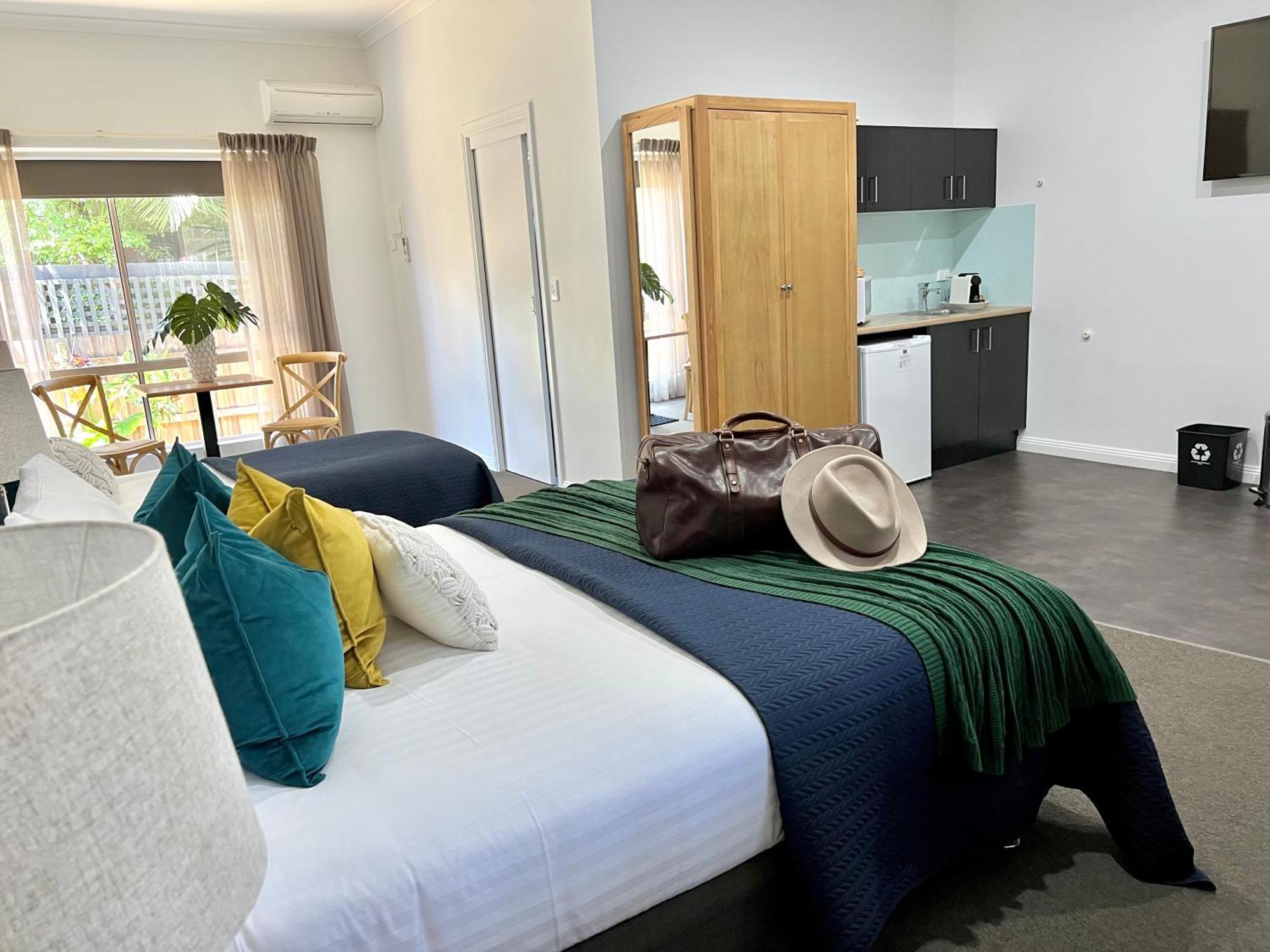 Coastal Waters Motor Inn Lakes Entrance Esterno foto