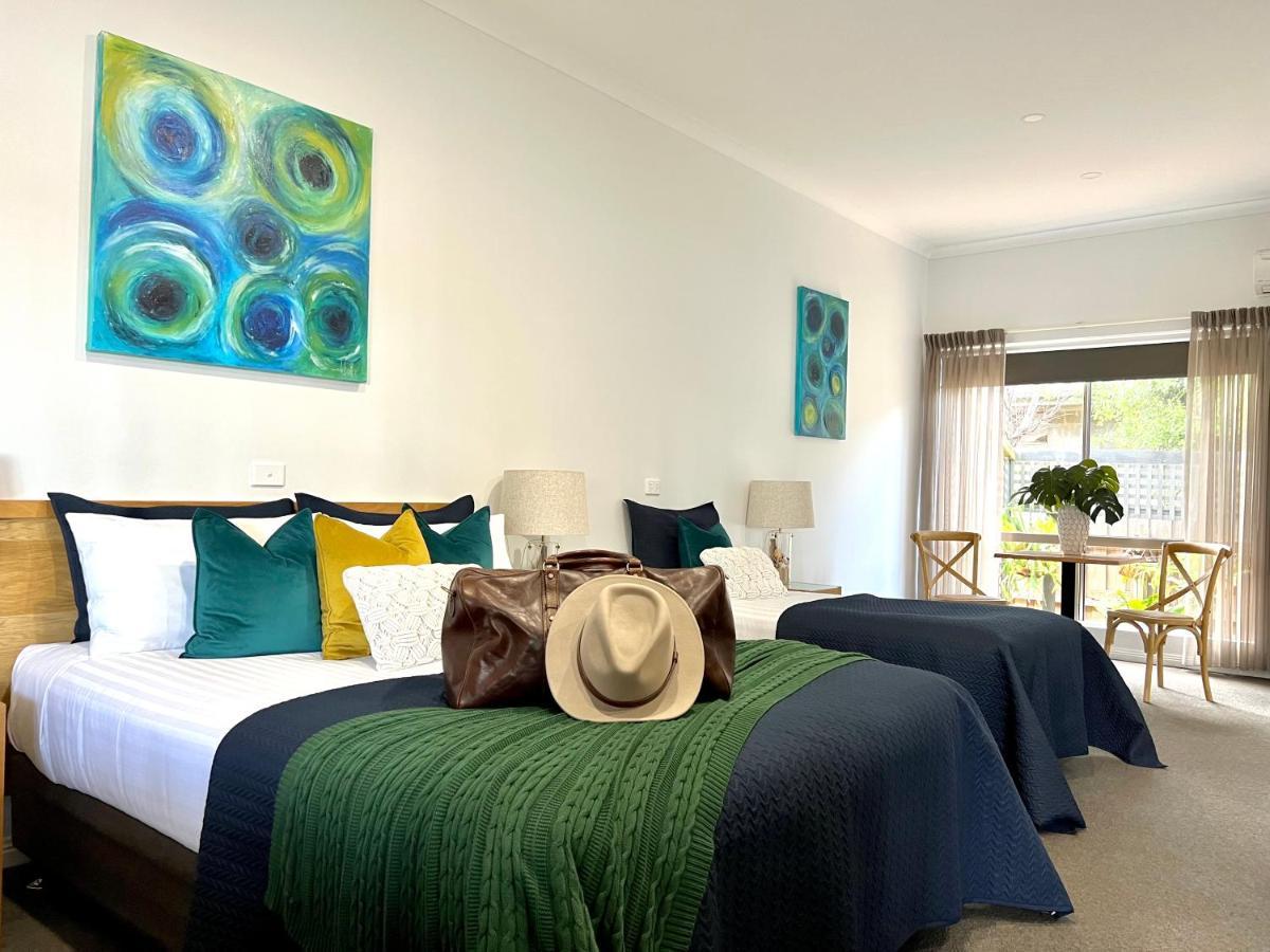 Coastal Waters Motor Inn Lakes Entrance Esterno foto