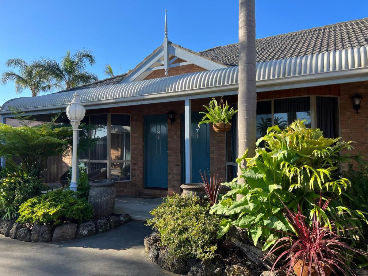 Coastal Waters Motor Inn Lakes Entrance Esterno foto