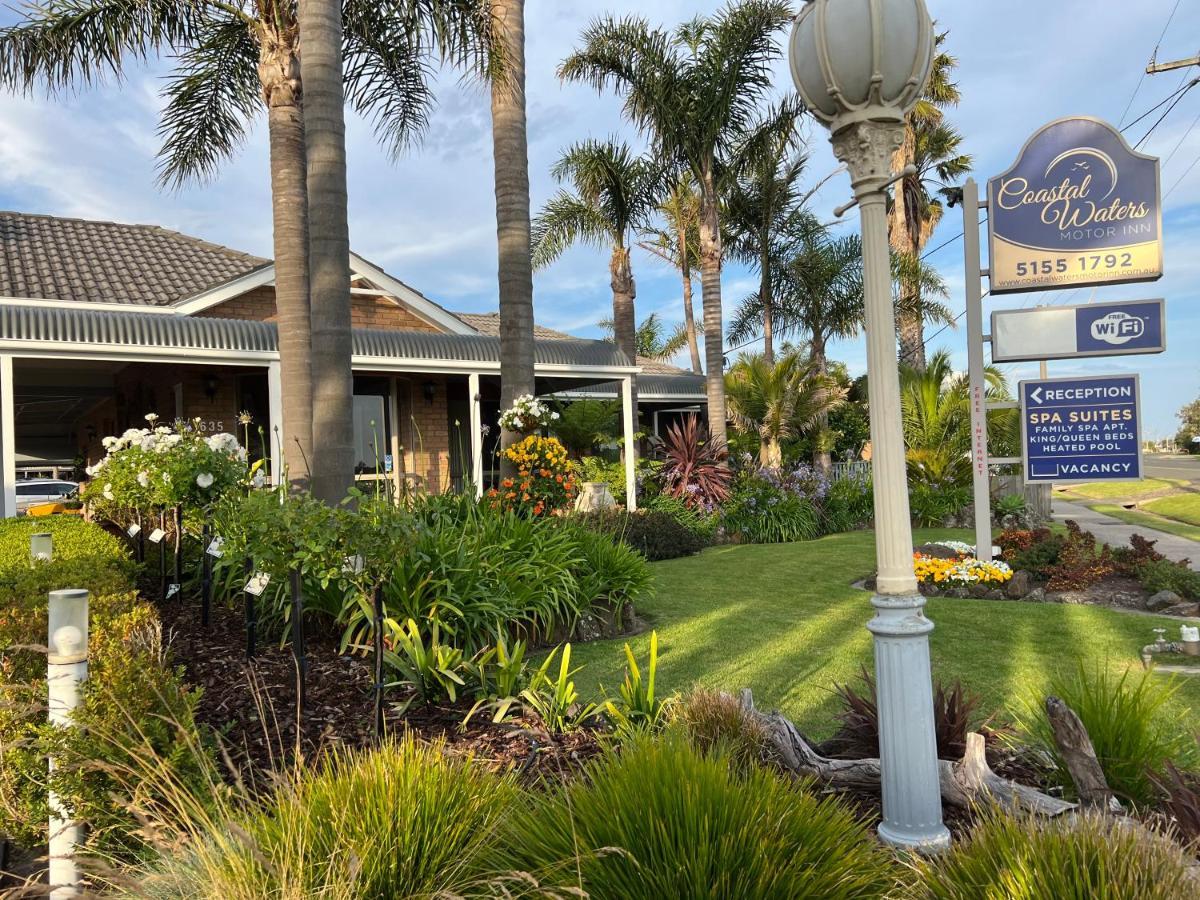 Coastal Waters Motor Inn Lakes Entrance Esterno foto